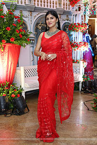 Aparna Reddy stills in Red Saree, HD Gallery