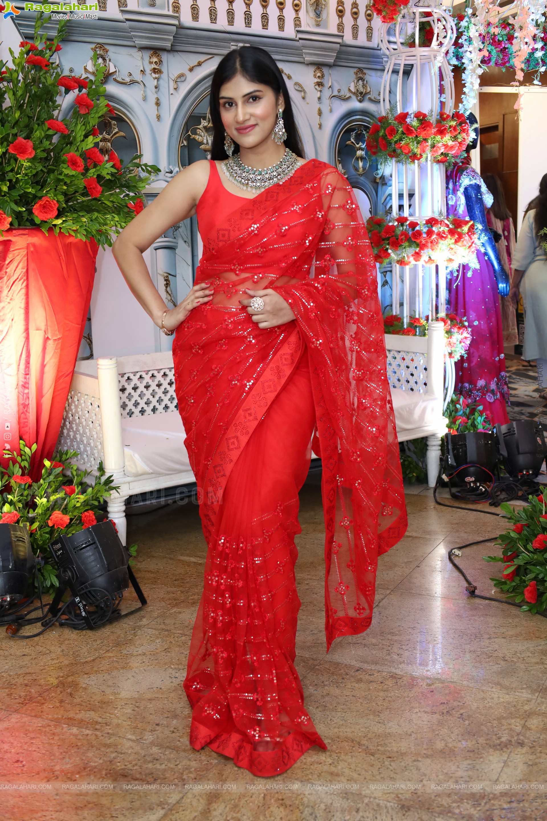 Aparna Reddy stills in Red Saree, HD Gallery