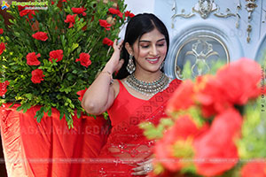 Aparna Reddy stills in Red Saree, HD Gallery