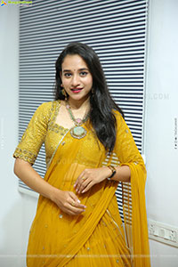 Bhuvaneshwari Latest HD Stills, Photo Gallery