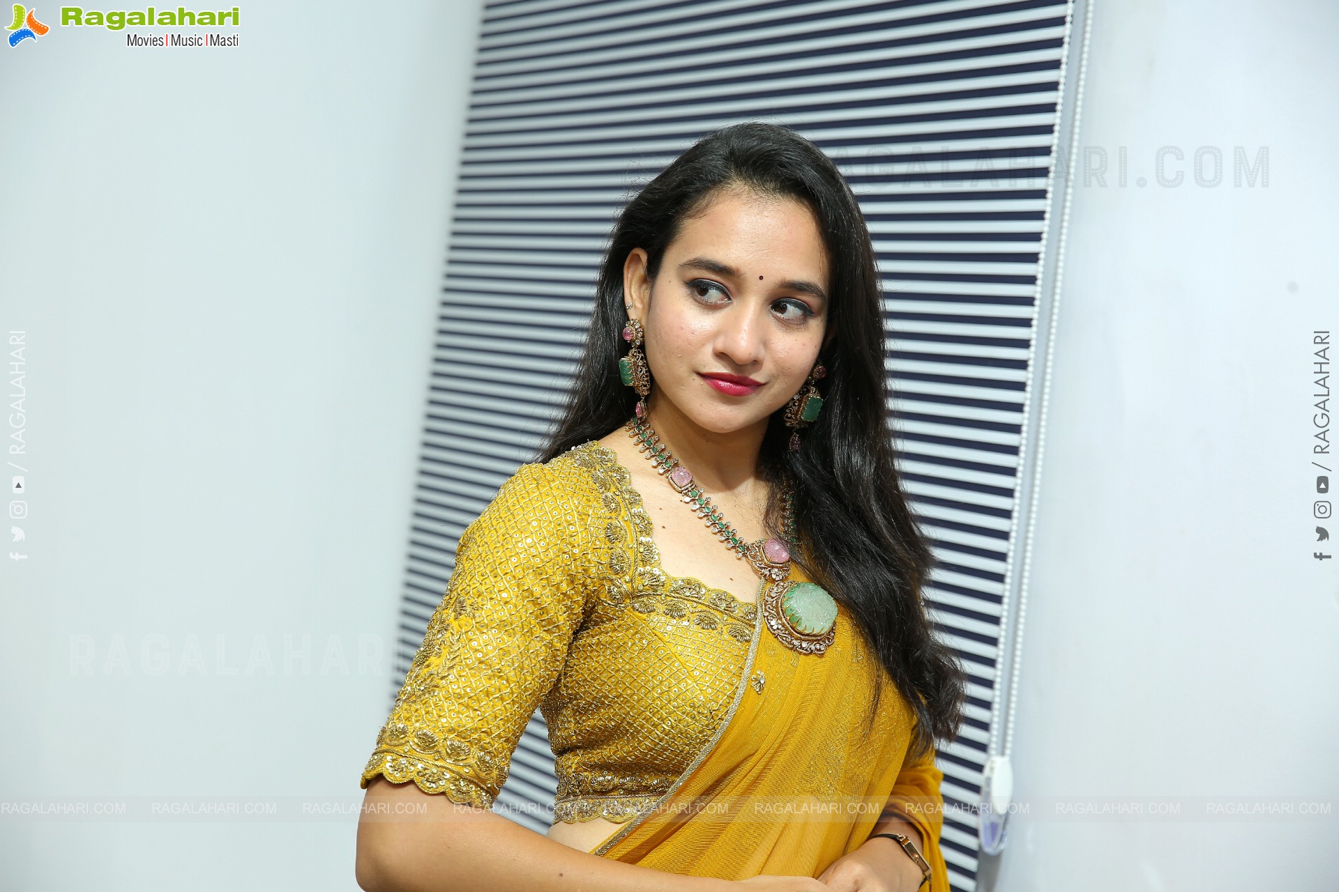 Bhuvaneshwari Latest HD Stills, Photo Gallery