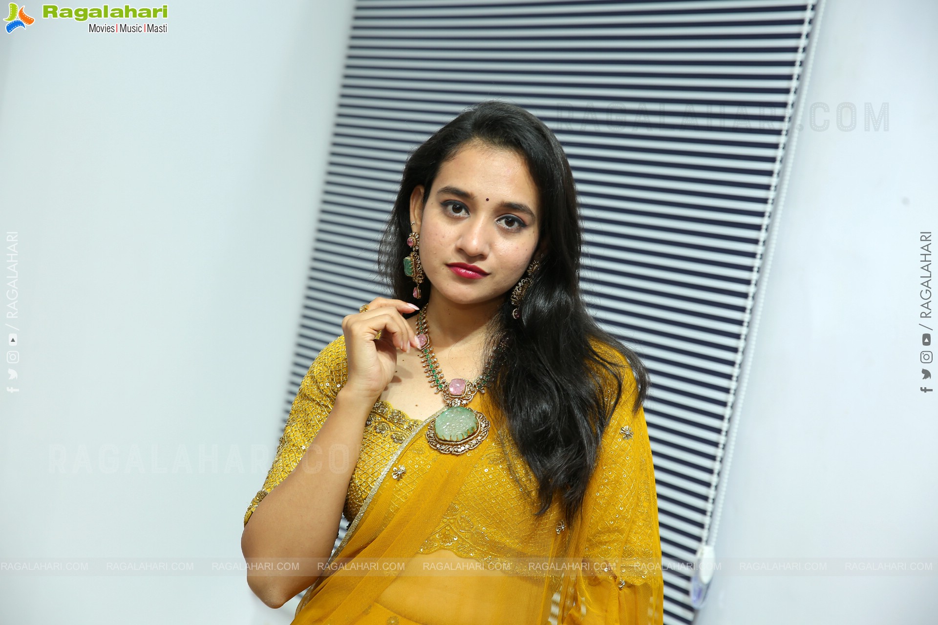 Bhuvaneshwari Latest HD Stills, Photo Gallery