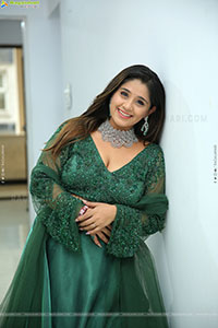 Chandni Bhagwanani Latest Stills, HD Gallery