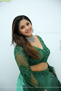 Chandni Bhagwanani Latest Stills, HD Gallery