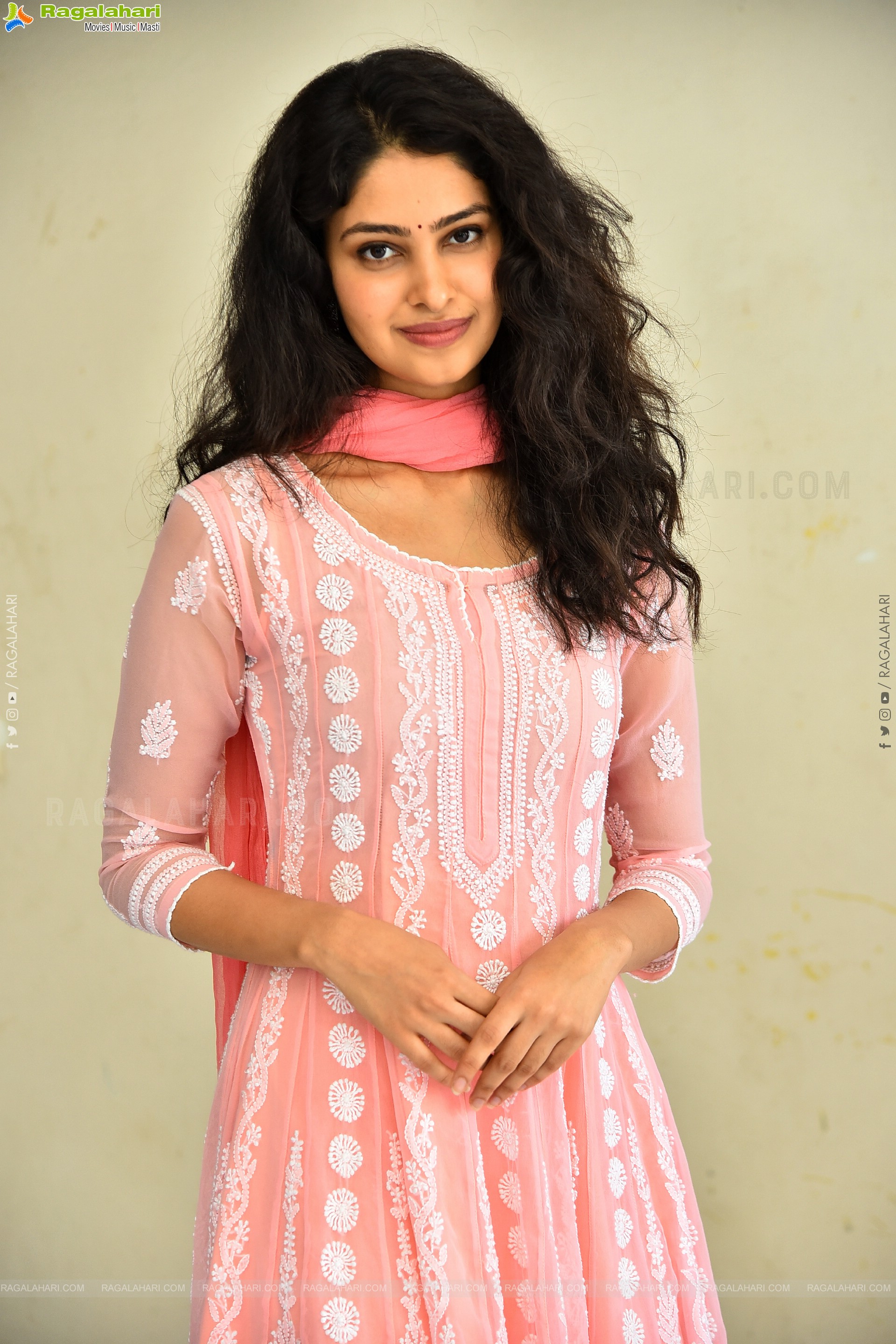 Manasa Varanasi at Devaki Nandana Vasudeva Interview, HD Gallery