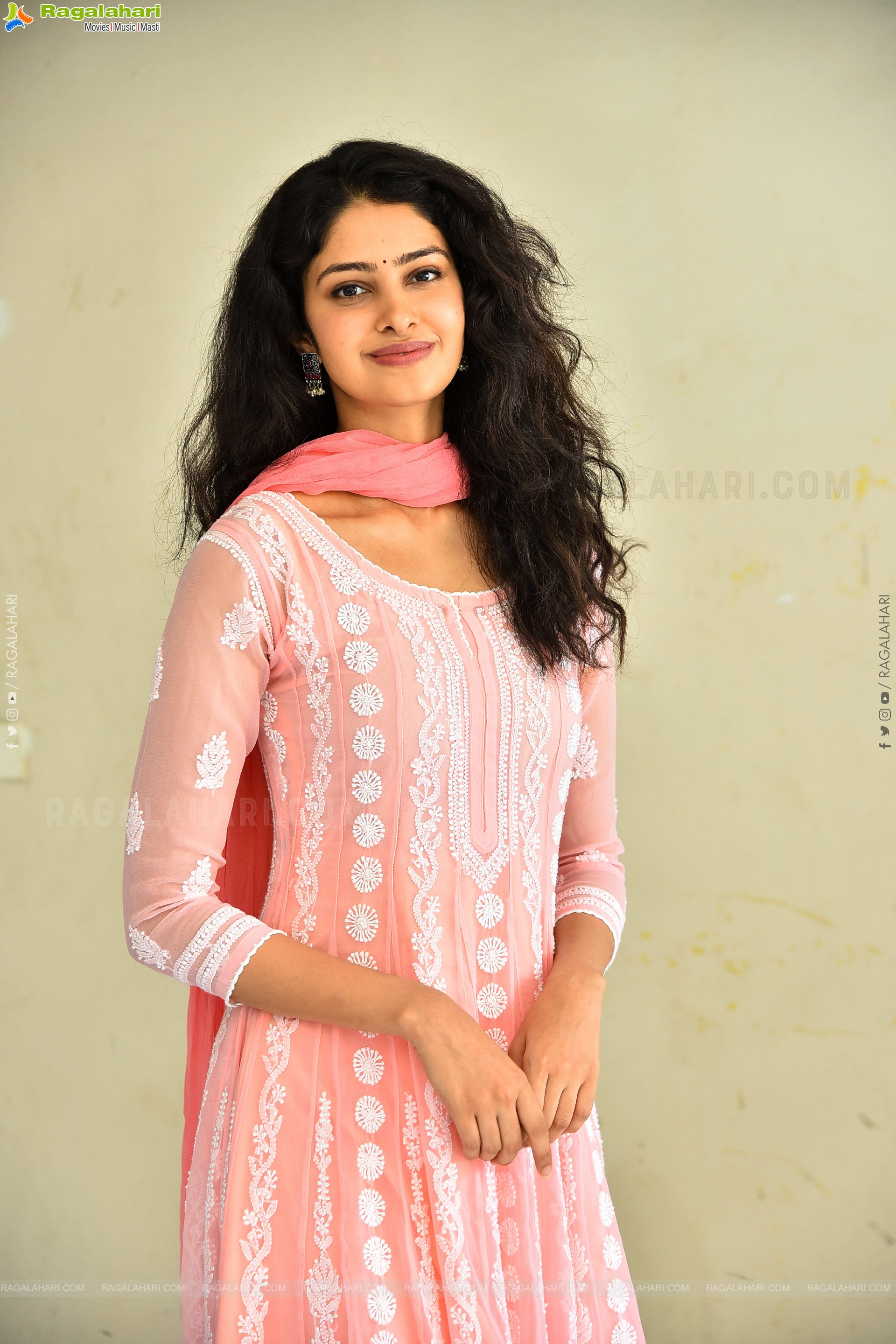 Manasa Varanasi at Devaki Nandana Vasudeva Interview, HD Gallery