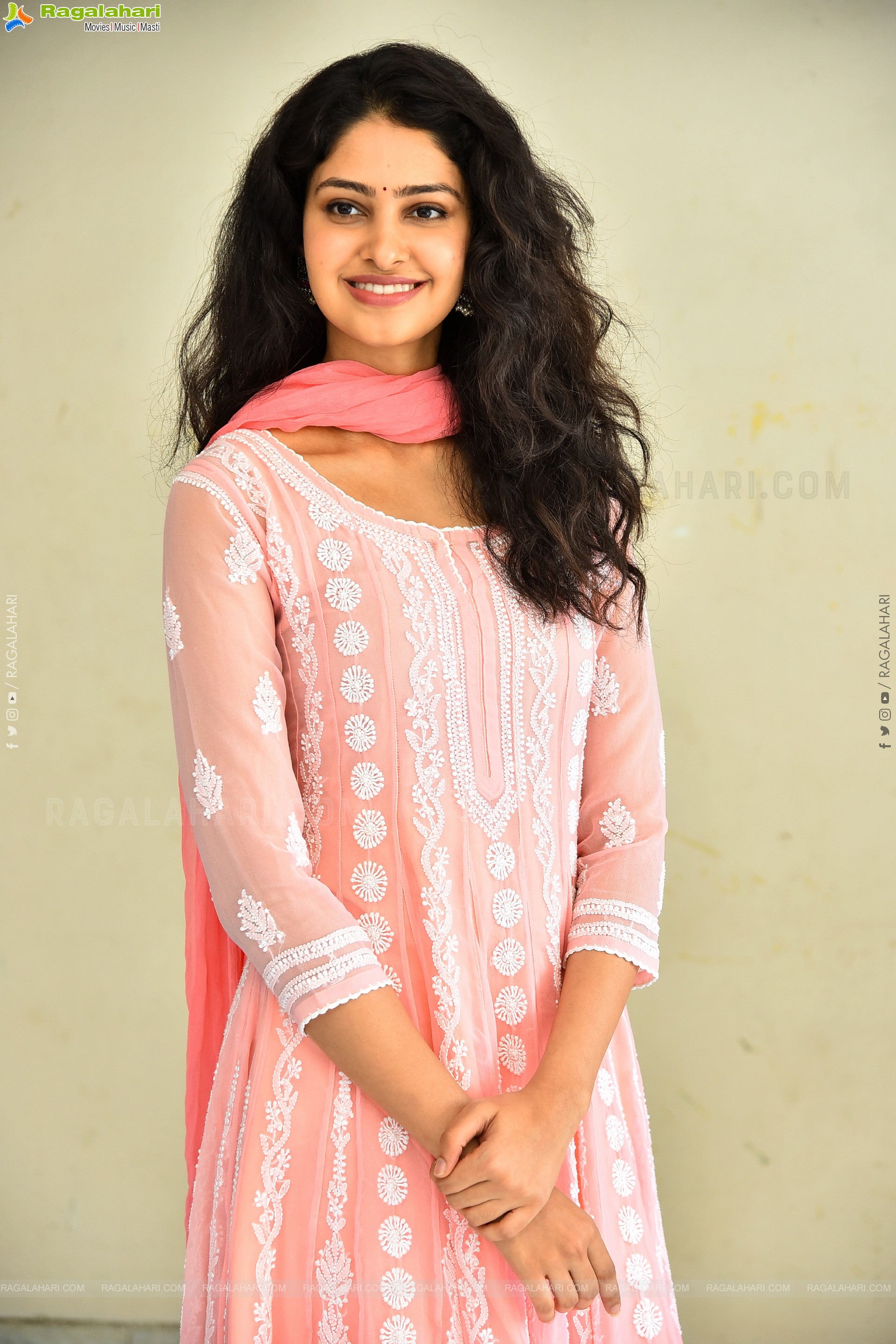 Manasa Varanasi at Devaki Nandana Vasudeva Interview, HD Gallery