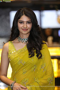 Manasa Varanasi at Devaki Nandana Vasudeva Trailer Launch