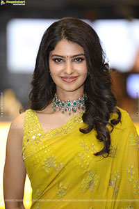 Manasa Varanasi at Devaki Nandana Vasudeva Trailer Launch