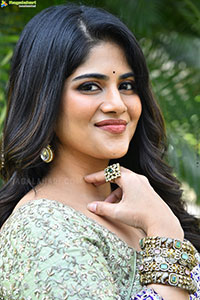 Megha Akash at Vikkatakavi Pre -Release Press Meet