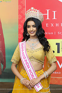 Nikita Porwal at Hi Life Exhibition Launch Event, HD Gallery