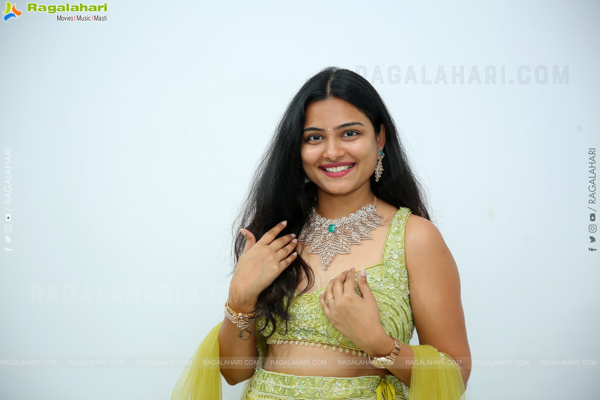 Priya Inturu Latest HD Stills, Photo Gallery