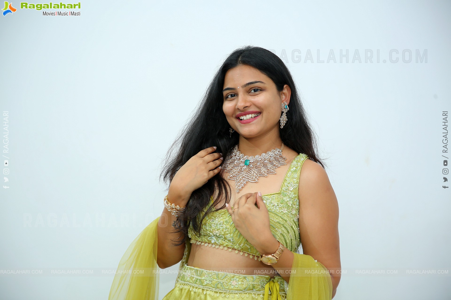 Priya Inturu Latest HD Stills, Photo Gallery