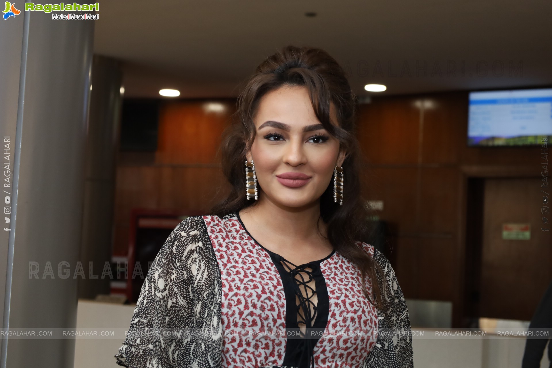 Seerat Kapoor at Hi Life Exhibition Launch Event, HD Gallery