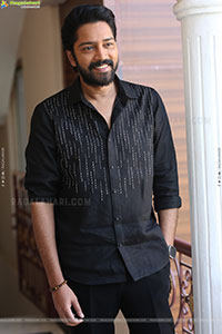 Allari Naresh at 12A Railway Colony Interview, HD Gallery 