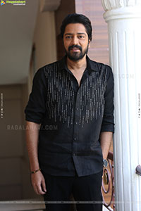 Allari Naresh at 12A Railway Colony Interview, HD Gallery 