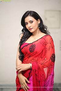 Anusri Aira Stills in Red Saree, HD Gallery