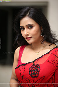 Anusri Aira Stills in Red Saree, HD Gallery