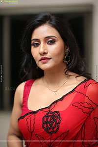Anusri Aira Stills in Red Saree, HD Gallery