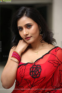 Anusri Aira Stills in Red Saree, HD Gallery