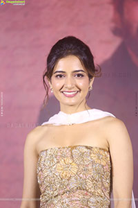 Ashika Ranganath at Gatha Vaibhava Prerelease 