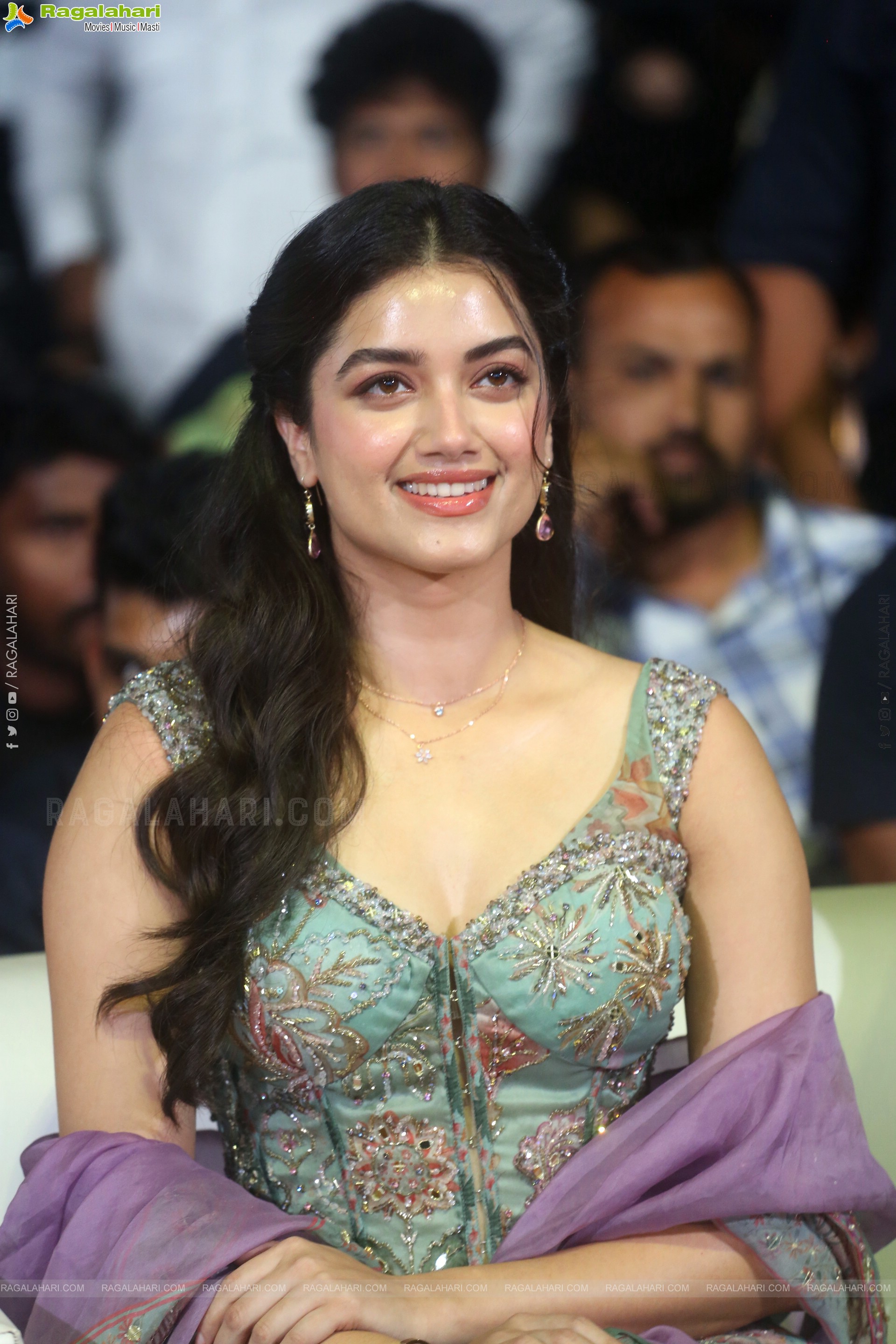 Bhagyashri Borse at Andhra King Taluka Trailer Launch, HD Gallery