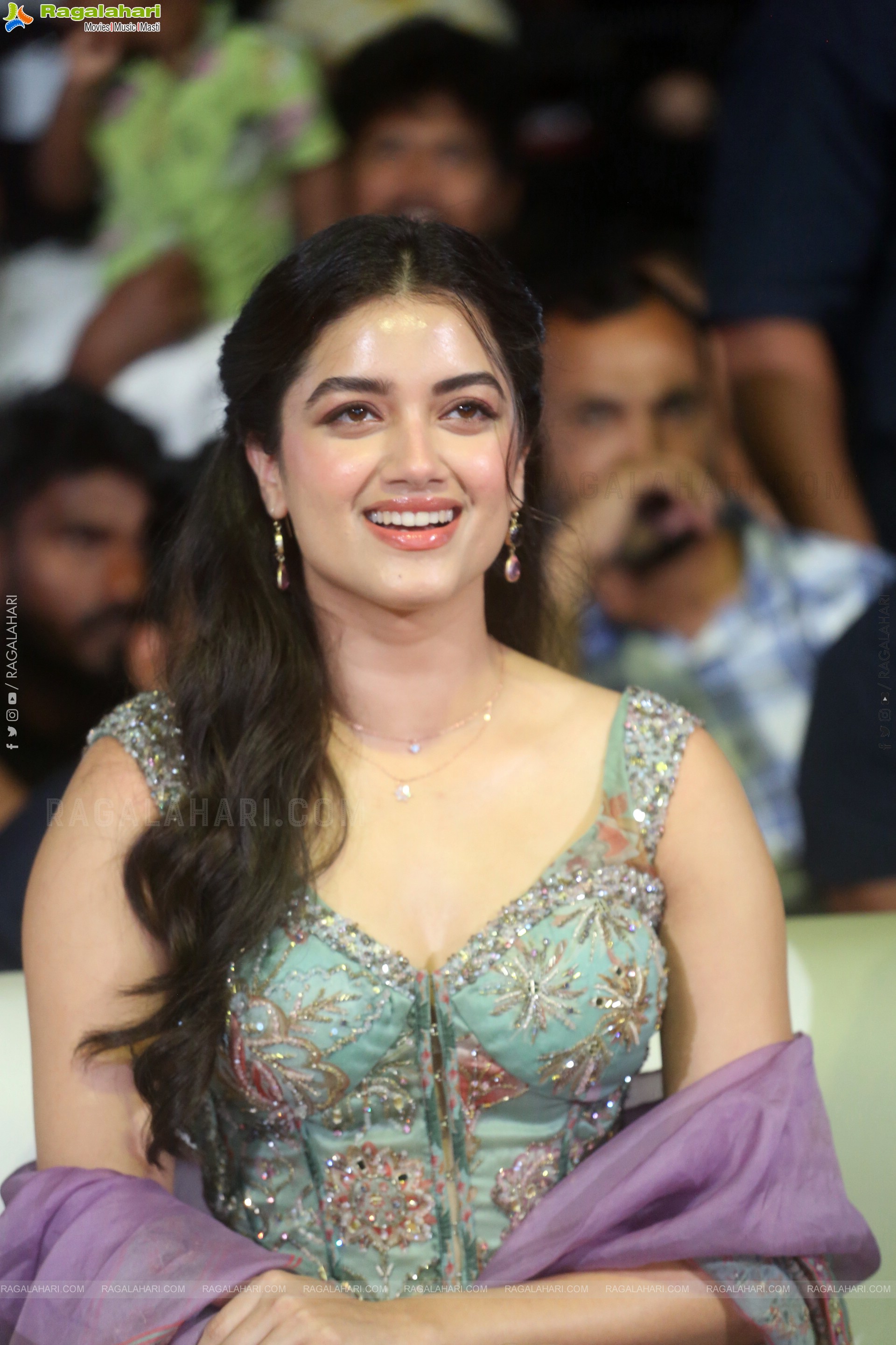 Bhagyashri Borse at Andhra King Taluka Trailer Launch, HD Gallery