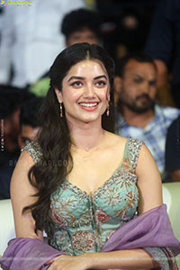 Bhagyashri Borse at Andhra King Taluka Trailer Launch