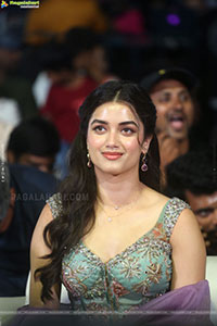 Bhagyashri Borse at Andhra King Taluka Trailer Launch