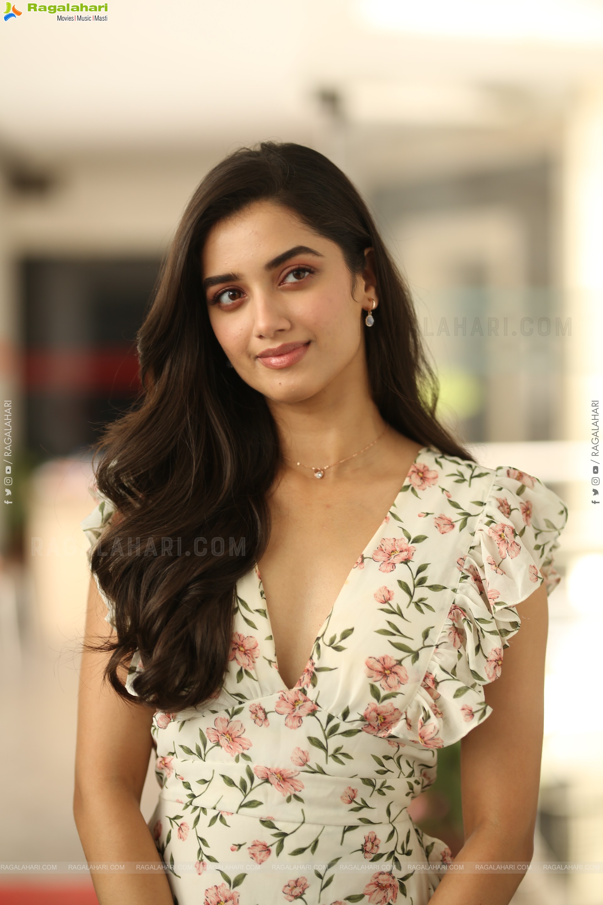 Bhagyashri Borse at Andhra King Taluka Interview, HD Gallery