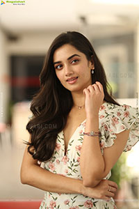 Bhagyashri Borse at Andhra King Taluka Interview, HD Gallery