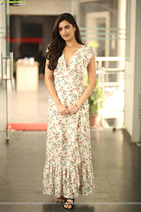 Bhagyashri Borse at Andhra King Taluka Interview, HD Gallery