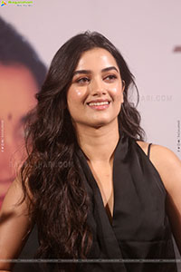 Bhagyashri Borse at Kaantha Success Meet, HD Gallery