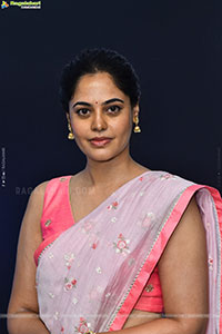 Bindu Madhavi at Dhandoraa Teaser Launch, HD Gallery