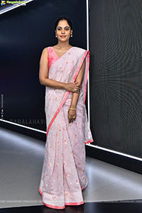 Bindu Madhavi at Dhandoraa Teaser Launch, HD Gallery