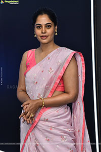 Bindu Madhavi at Dhandoraa Teaser Launch, HD Gallery
