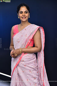 Bindu Madhavi at Dhandoraa Teaser Launch, HD Gallery