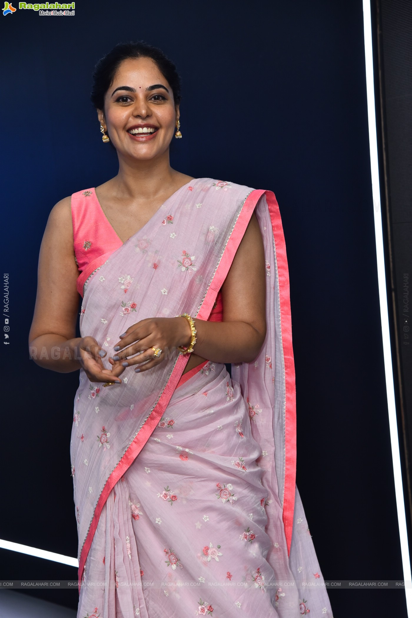 Bindu Madhavi at Dhandoraa Teaser Launch, HD Gallery