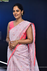 Bindu Madhavi at Dhandoraa Teaser Launch, HD Gallery