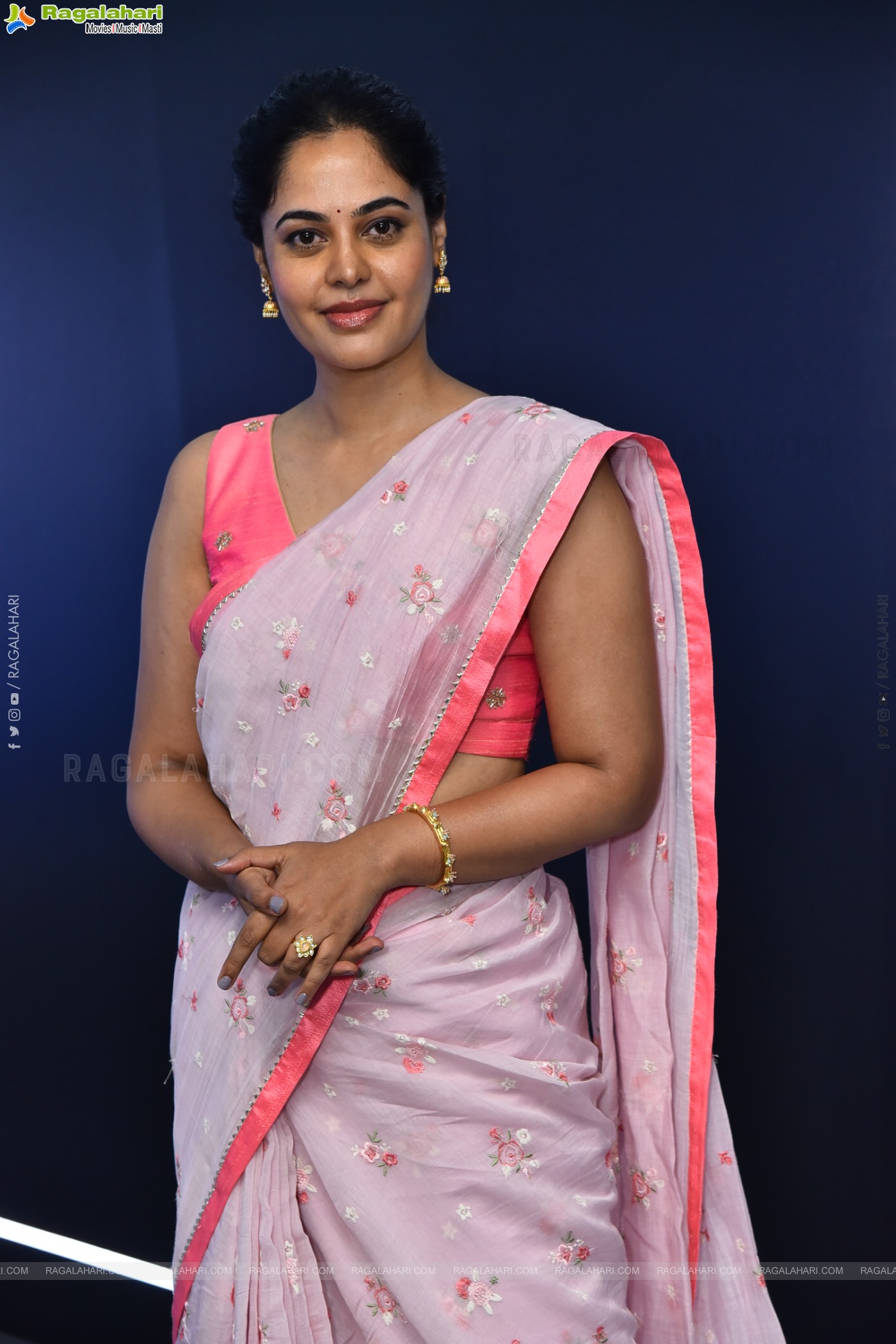 Bindu Madhavi at Dhandoraa Teaser Launch, HD Gallery