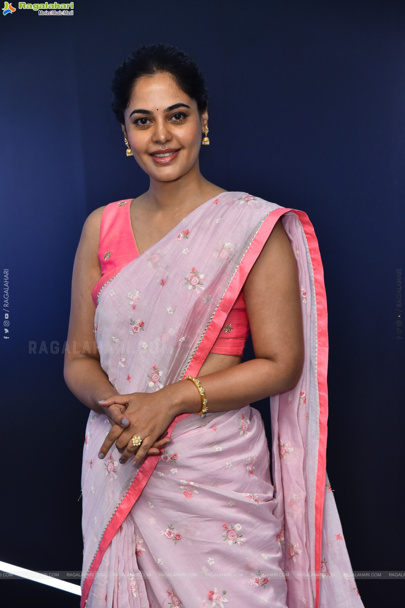 Bindu Madhavi at Dhandoraa Teaser Launch, HD Gallery