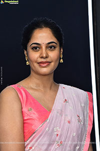 Bindu Madhavi at Dhandoraa Teaser Launch, HD Gallery