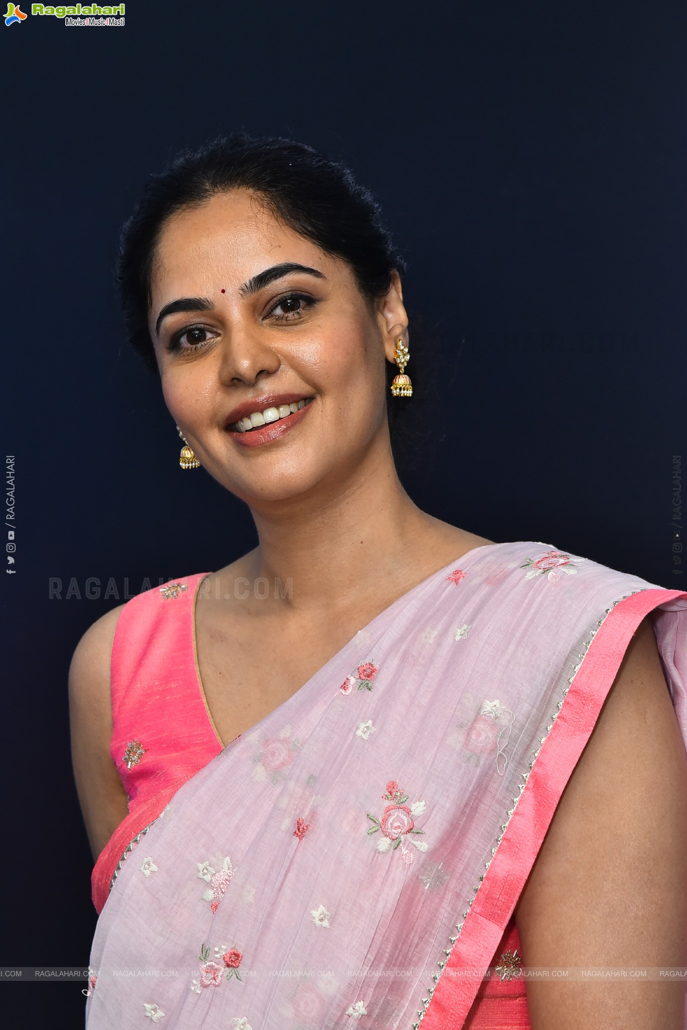 Bindu Madhavi at Dhandoraa Teaser Launch, HD Gallery