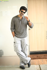 Dheekshith Shetty at The Girlfriend Interview, HD Gallery