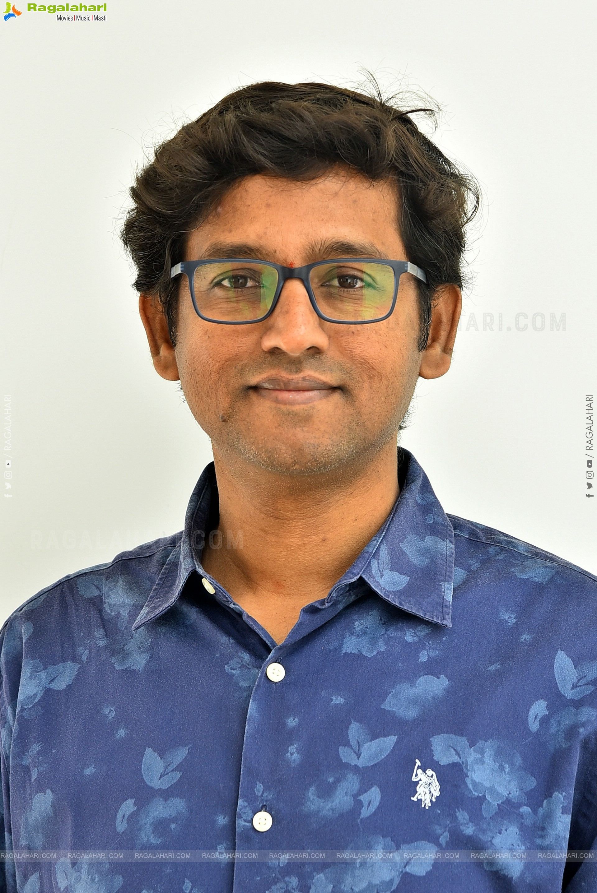 Director Sanjeev Reddy at Santhana Praptirasthu Interview, HD Gallery