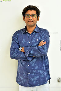 Director Sanjeev Reddy at Santhana Praptirasthu Interview