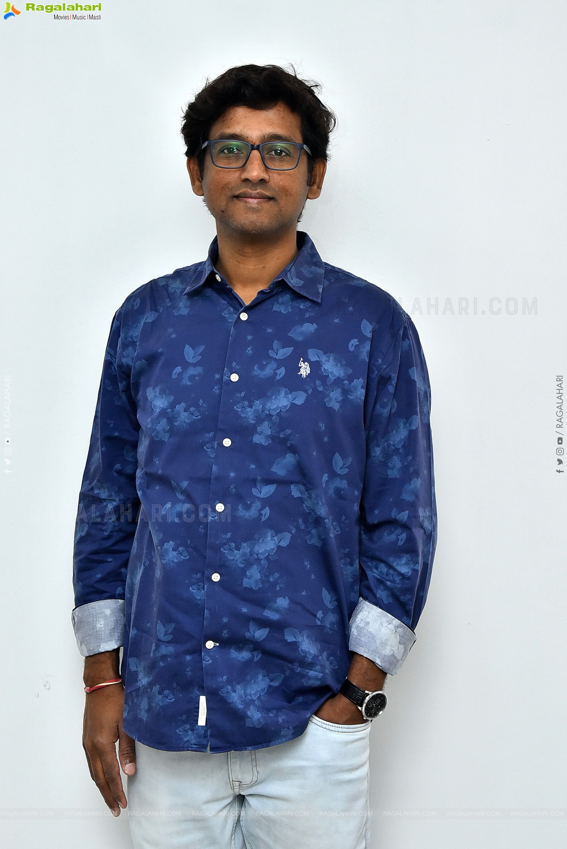 Director Sanjeev Reddy at Santhana Praptirasthu Interview, HD Gallery