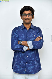 Director Sanjeev Reddy at Santhana Praptirasthu Interview