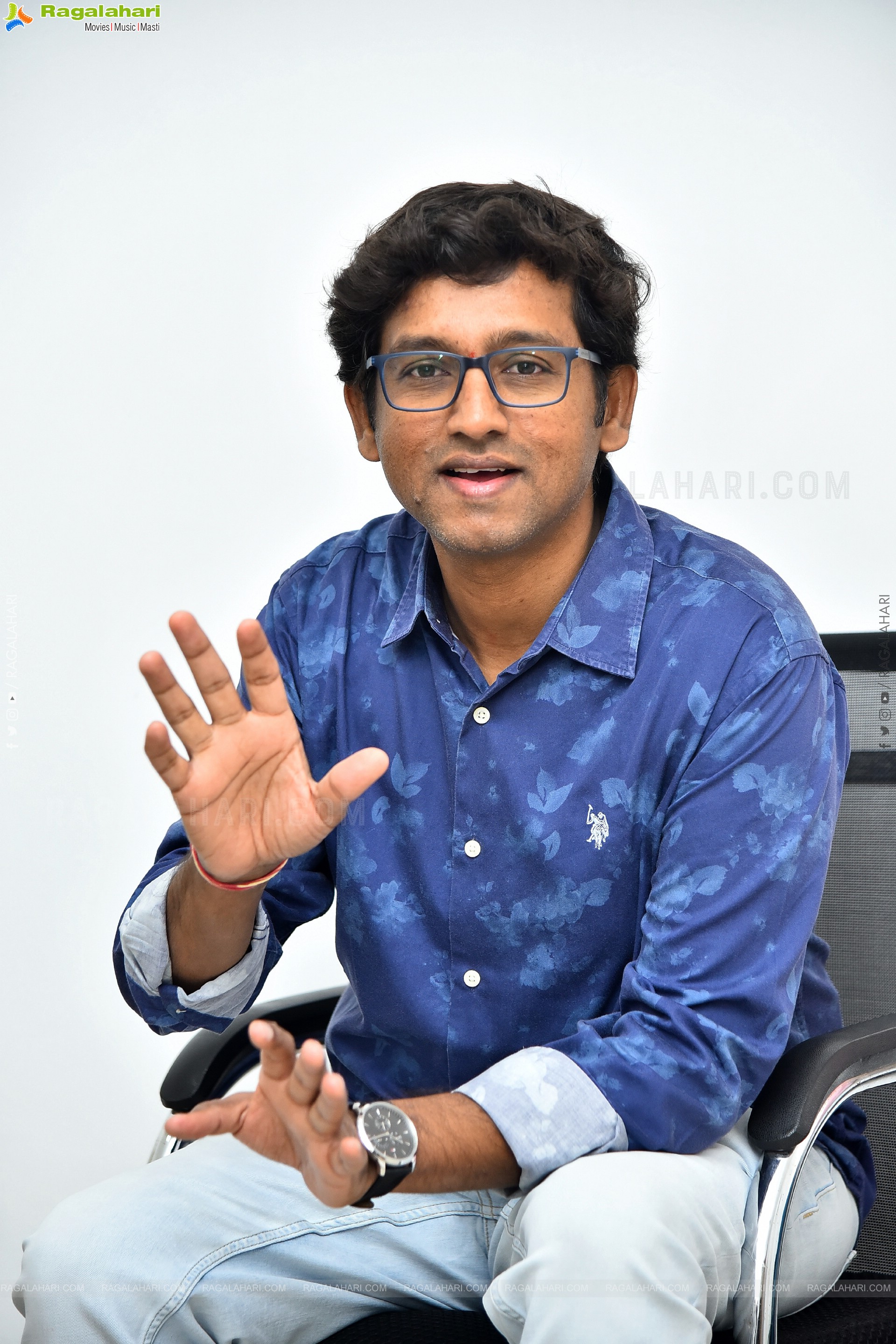 Director Sanjeev Reddy at Santhana Praptirasthu Interview, HD Gallery